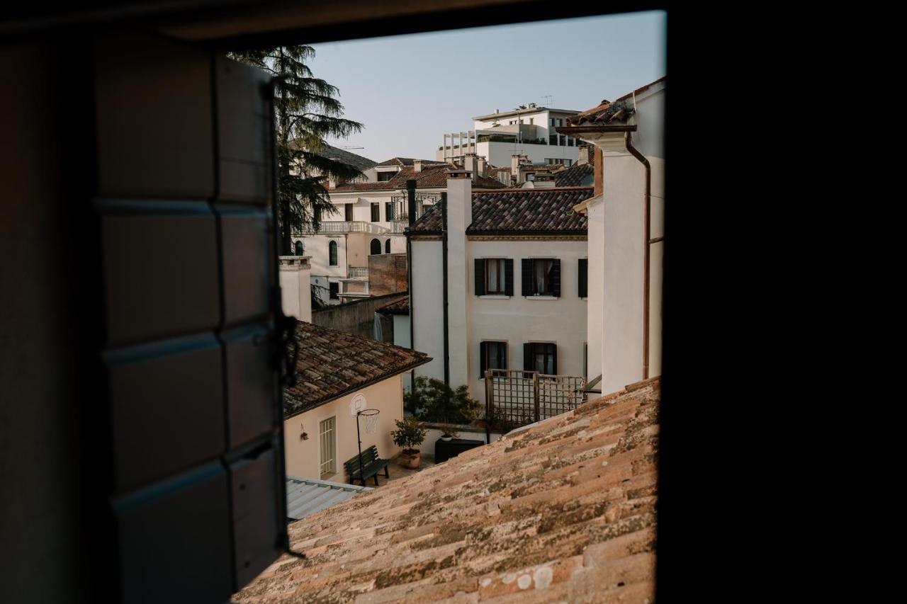 la bella lavanderina, Nella piazza di Quinto di Treviso la …